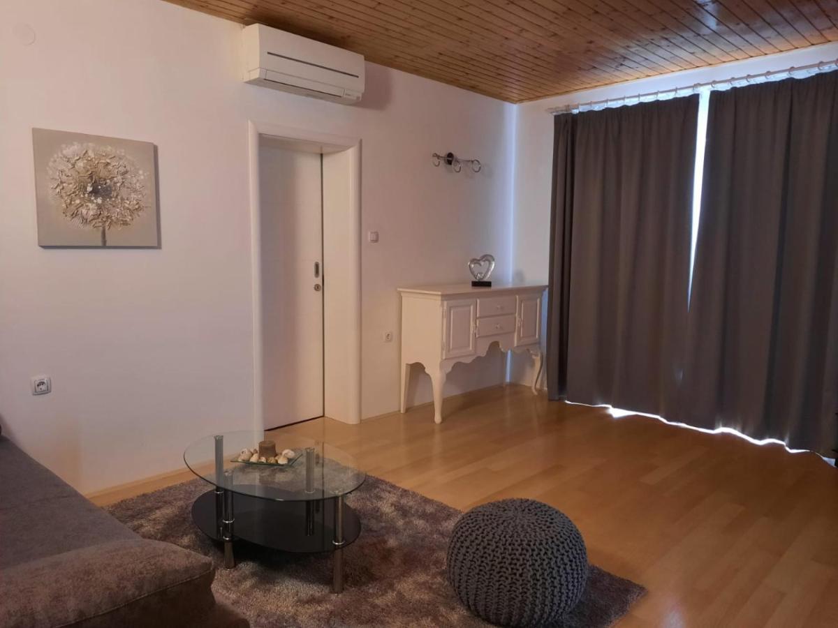 Apartment Jakovcevic Задар Екстер'єр фото